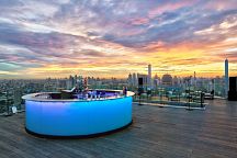 Octave Rooftop Lounge & Bar: морепродукты, коктейли и вечерний Бангкок 